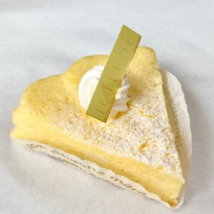 【口溶けチーズケーキ】