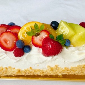 【季節のロールケーキ】※予約日の一週間前までにご注文をお願い致します。